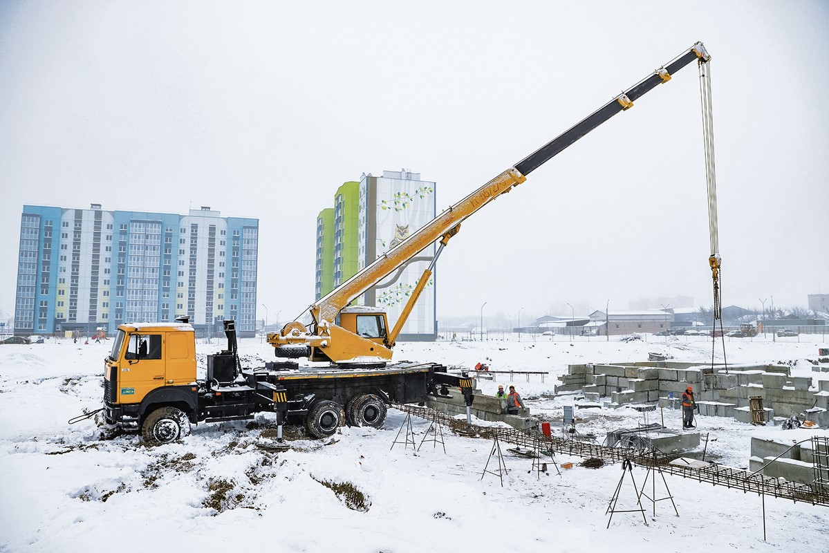 Десятки знаковых объектов в Брестской области возвели работники пинского  ОАО «Стройтрест № 2»