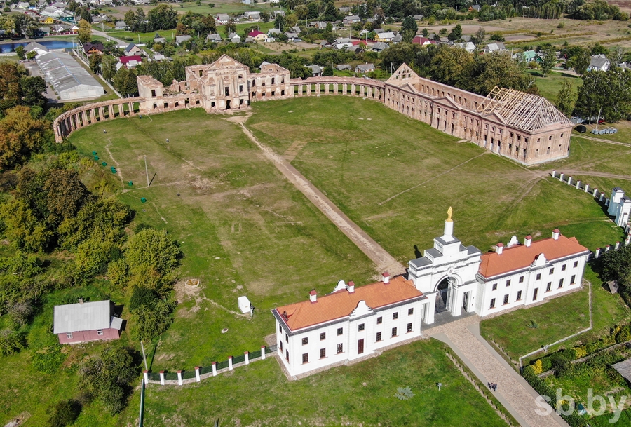 Дворцовый комплекс Сапег в Ружанах Беларусь