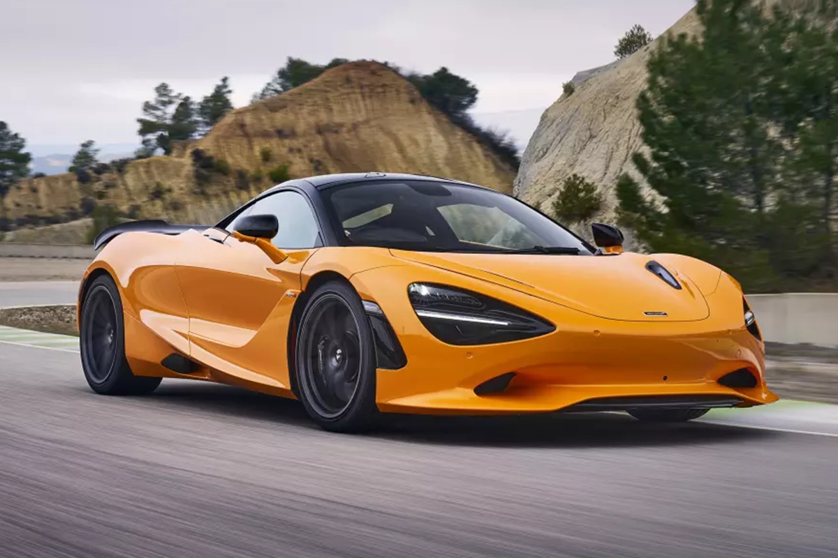 McLaren представил спорткар 750S