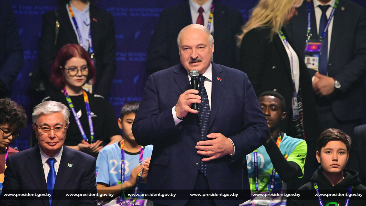 Lukashenko to Games of Future participants in Kazan: forward to the future,  friends!