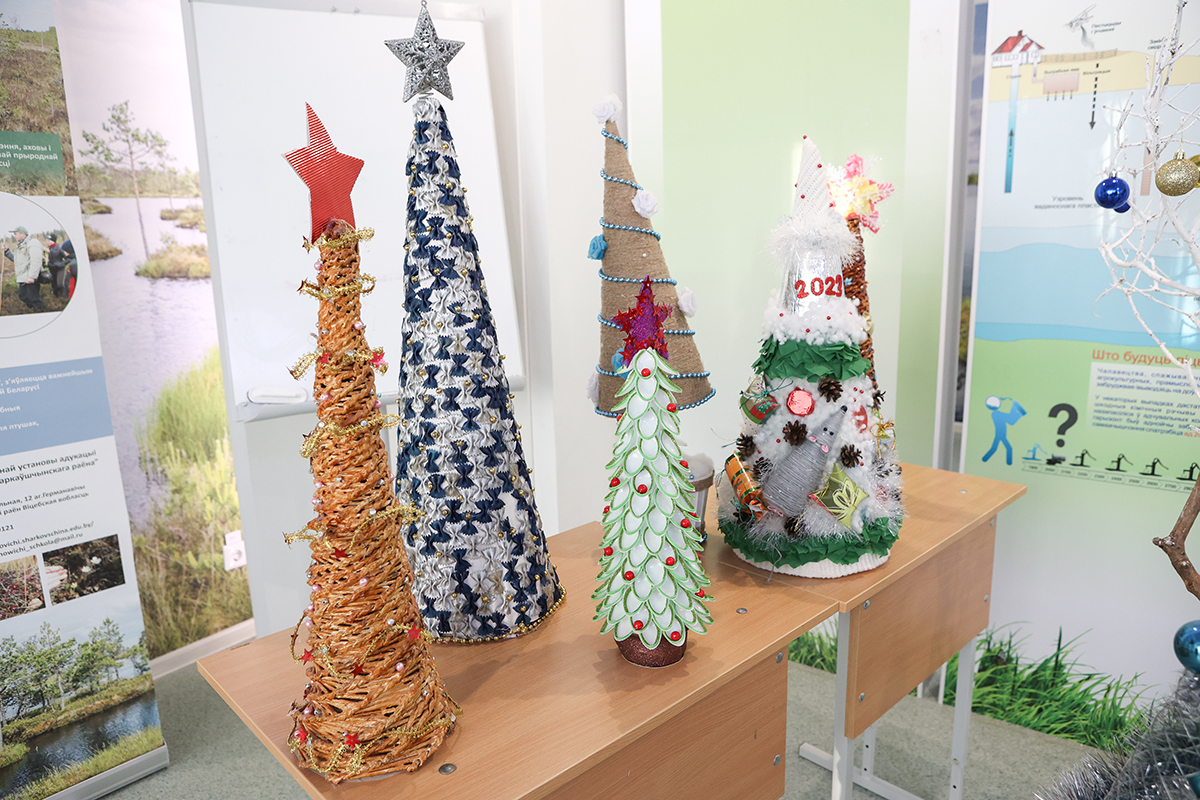 Дизайнерские новогодние деревья своими руками. 8 мастер-классов, рубрика Декор | на slep-kostroma.ru