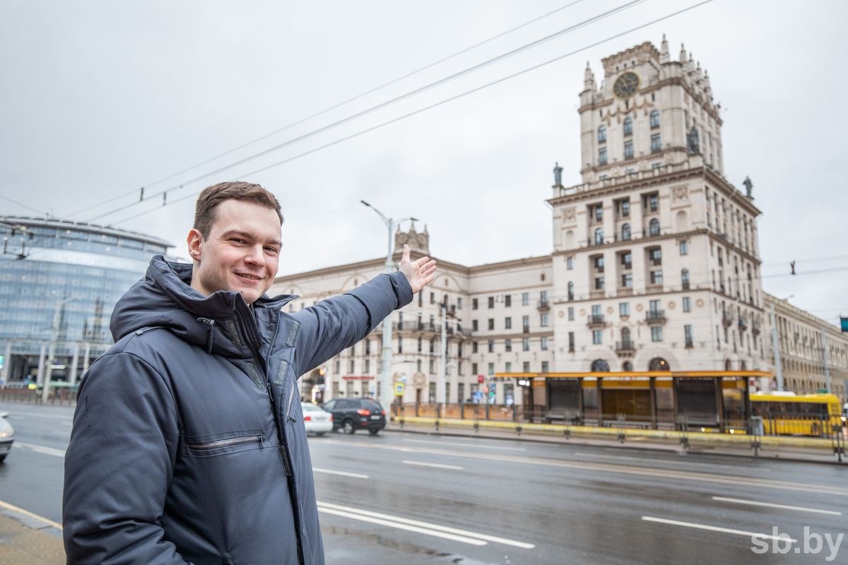 Посмотрели, как устроены часы на башне архитектурного комплекса «Ворота  Минска»