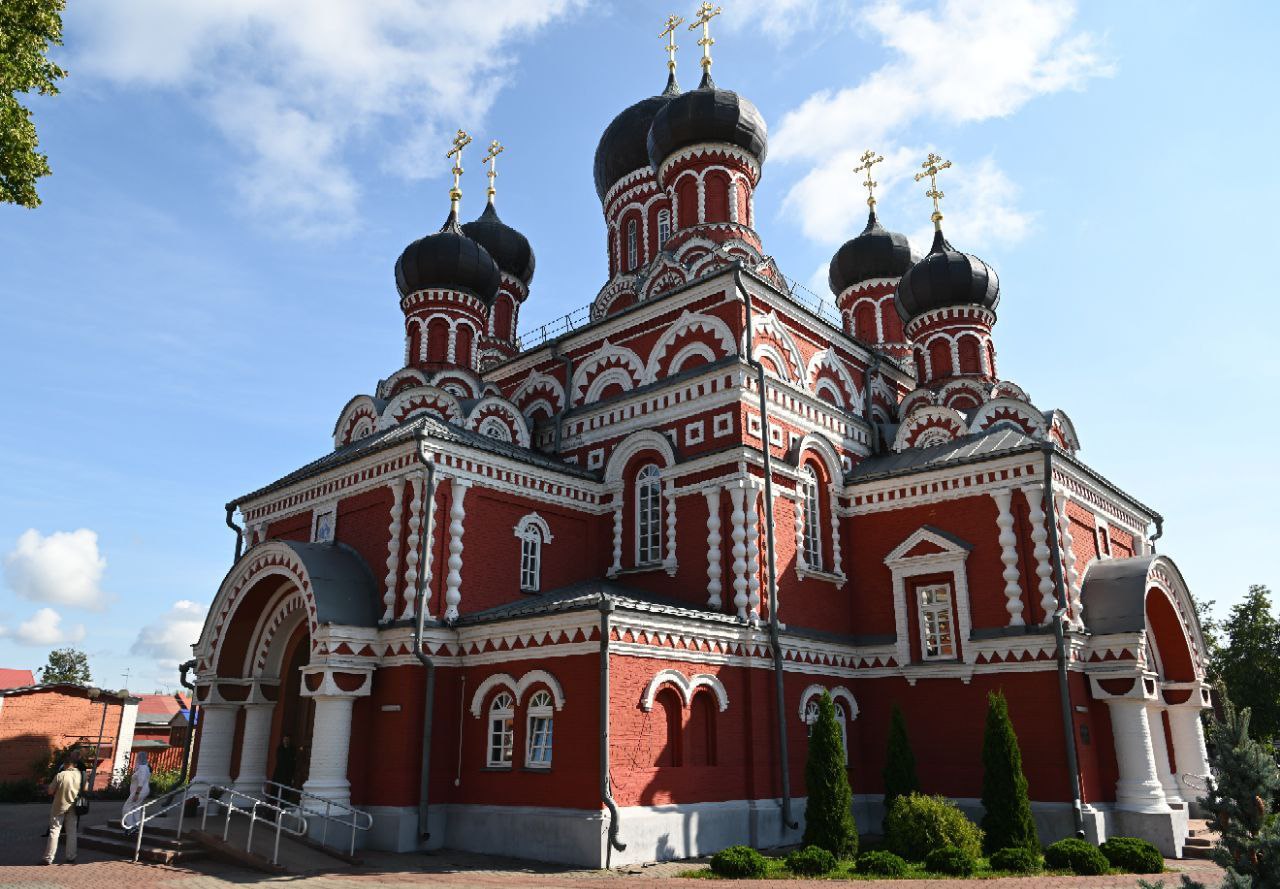 Кому принадлежит церковь. Автономную Церковью является.