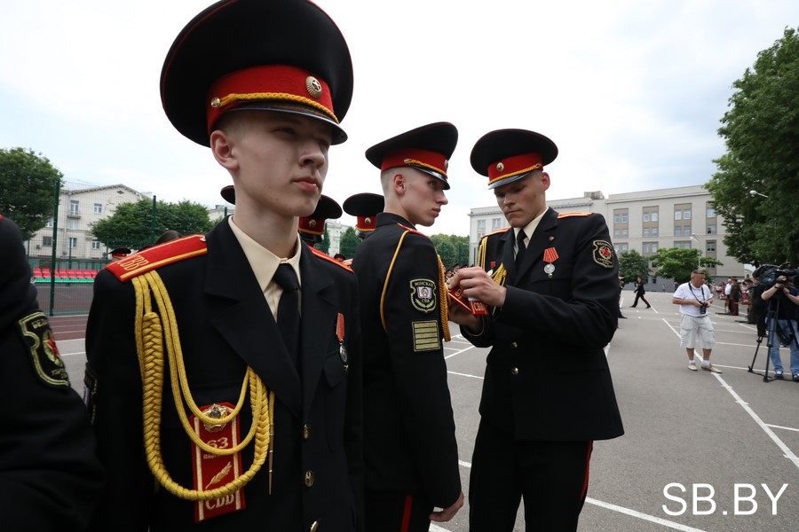 Минское суворовское. Минское Суворовское училище. 1988 Минск Суворовское училище.