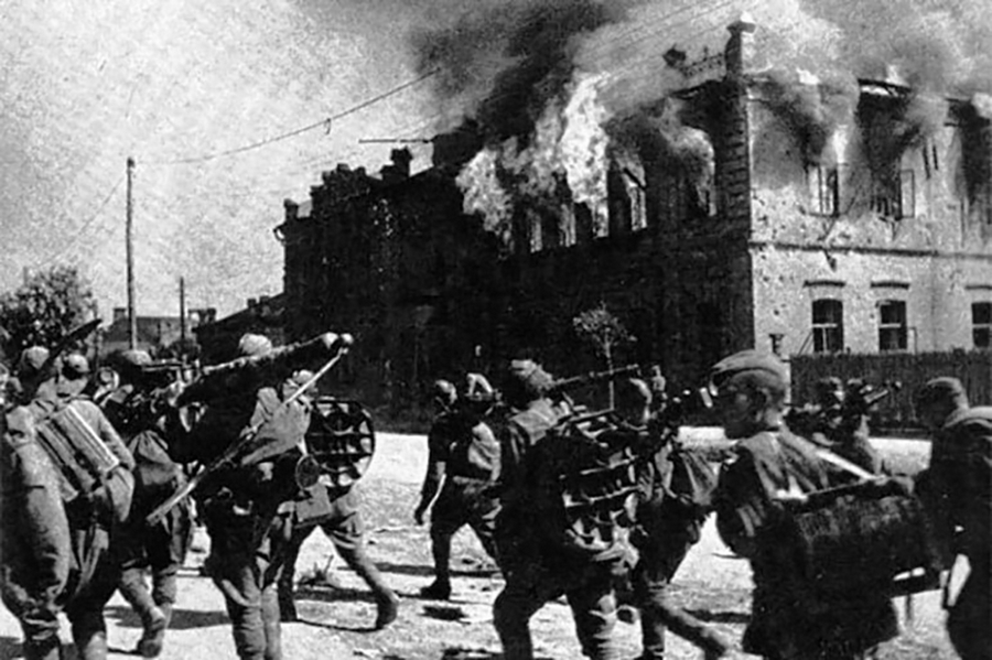 Белоруссия 1944 год. Белоруссия 1944 Багратион. Освобождение советскими войсками Минска, 1944г.. Бобруйская наступательная операция 1944 года.