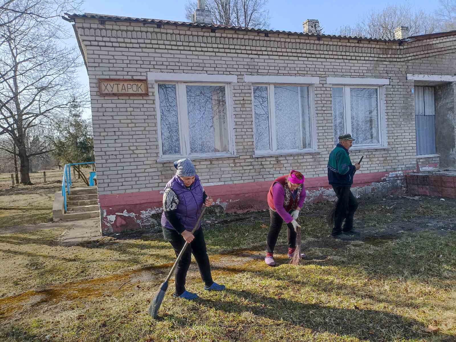 В деревне Жары республиканский субботник стартовал досрочно