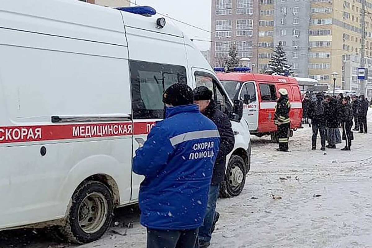 Саша валдаев что случилось. Пожар в колонии Новгородской области. Пожар колония Валдай. Пожар в Новгородской области вчера в Валдае.