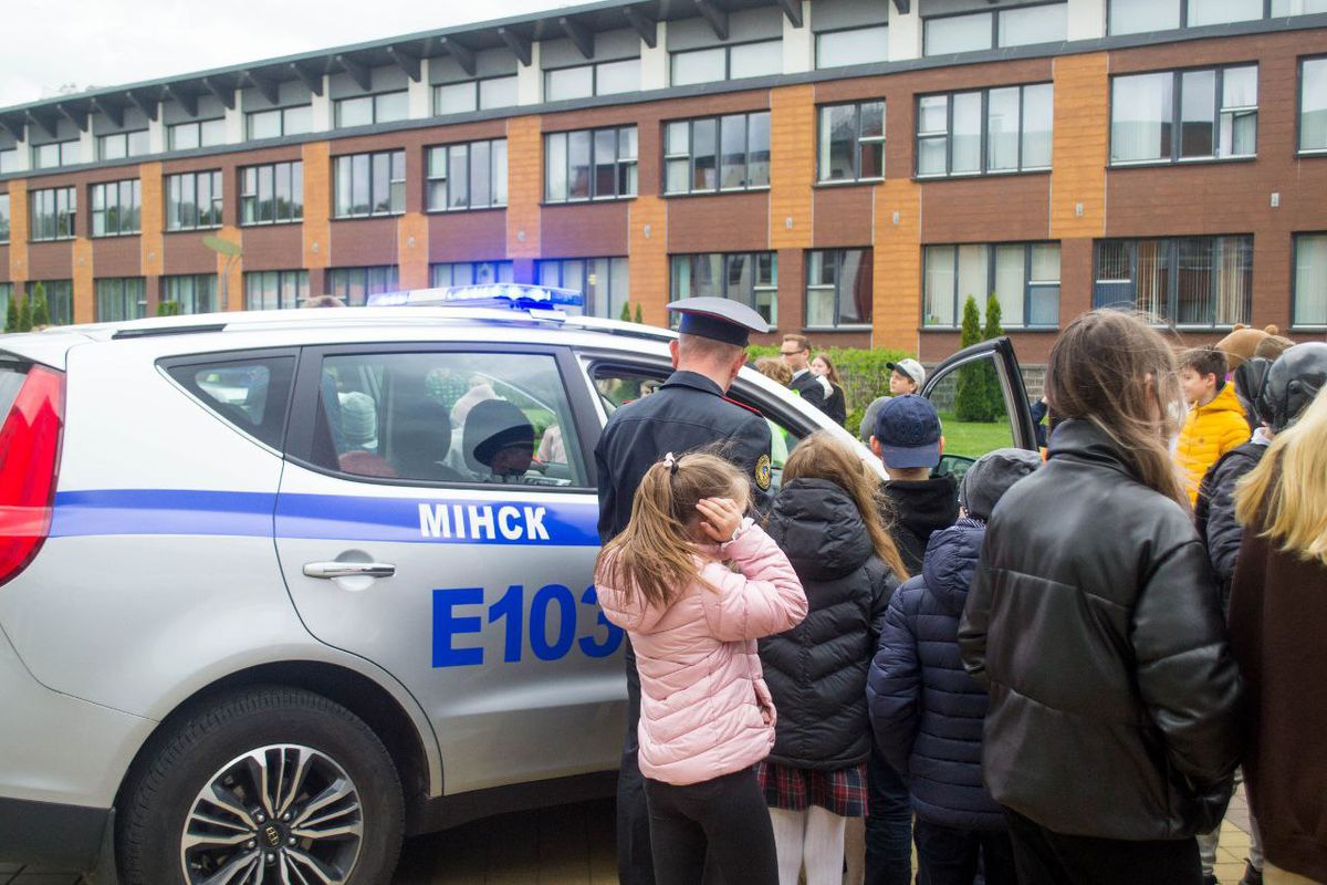 Гаи первомайском районе. ГИБДД В школе. Лето безопасности фото.