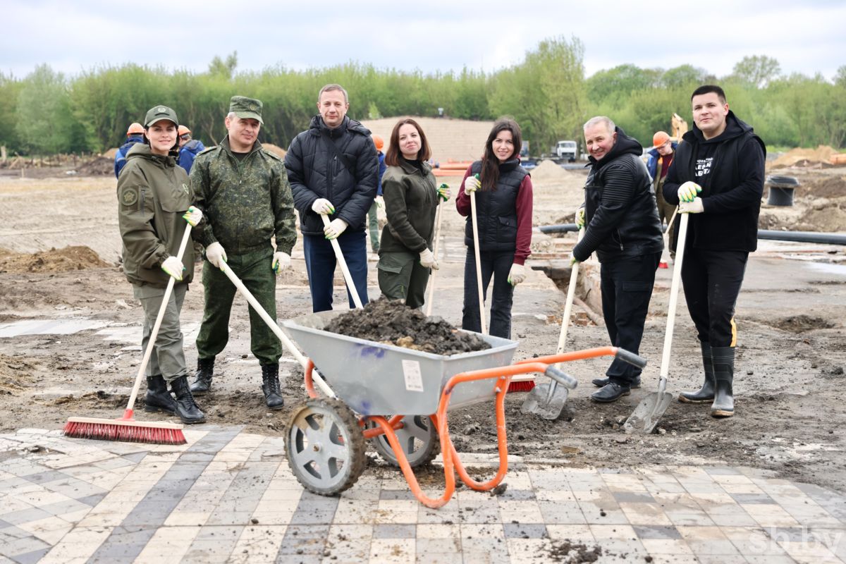 Сегодня в нашей стране проходит республиканский субботник