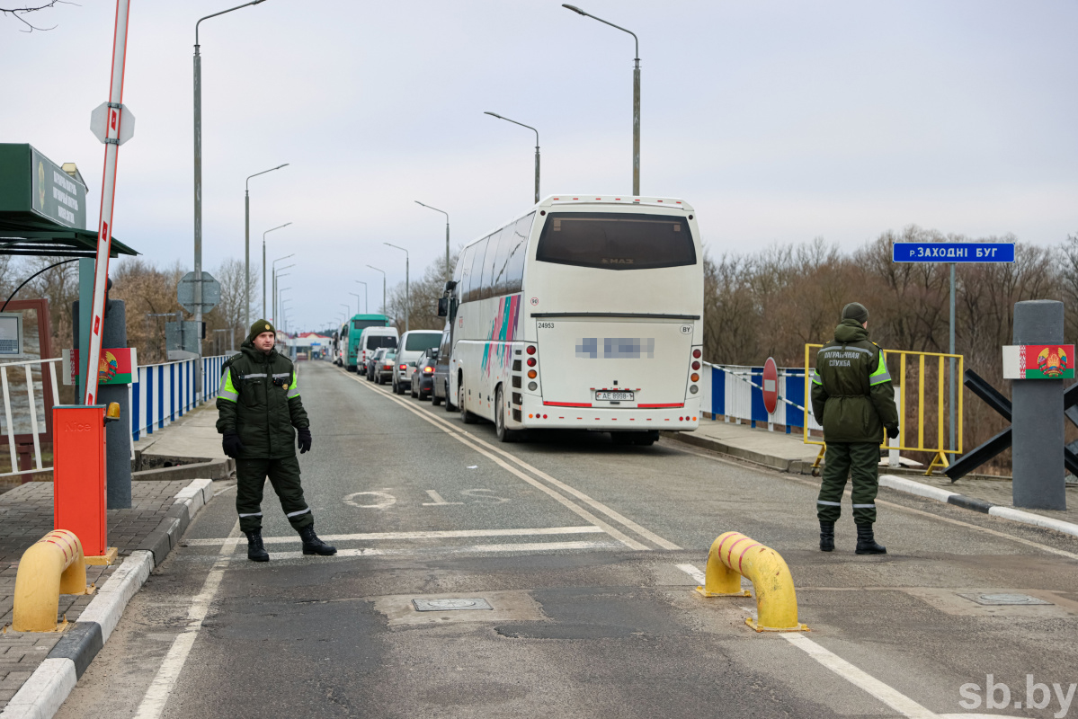 Польский переход. Варшавский мост. Бобровники.