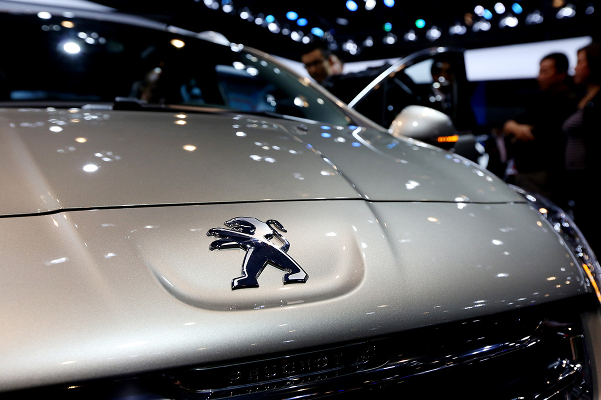 Peugeot отзывает в России 966 автомобилей