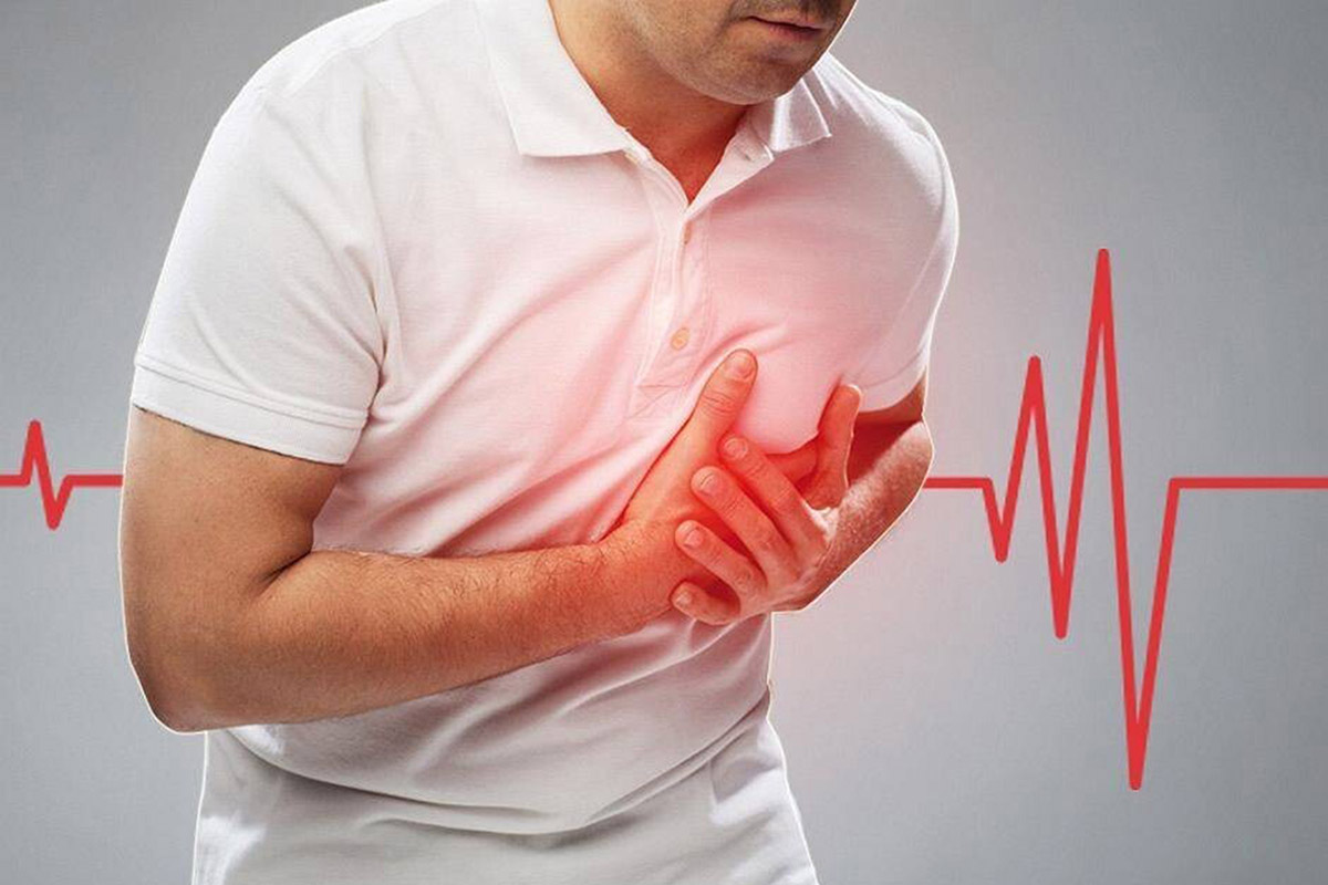 Почему нельзя терпеть боль в груди и как отдых в бане связан с инфарктом  миокарда