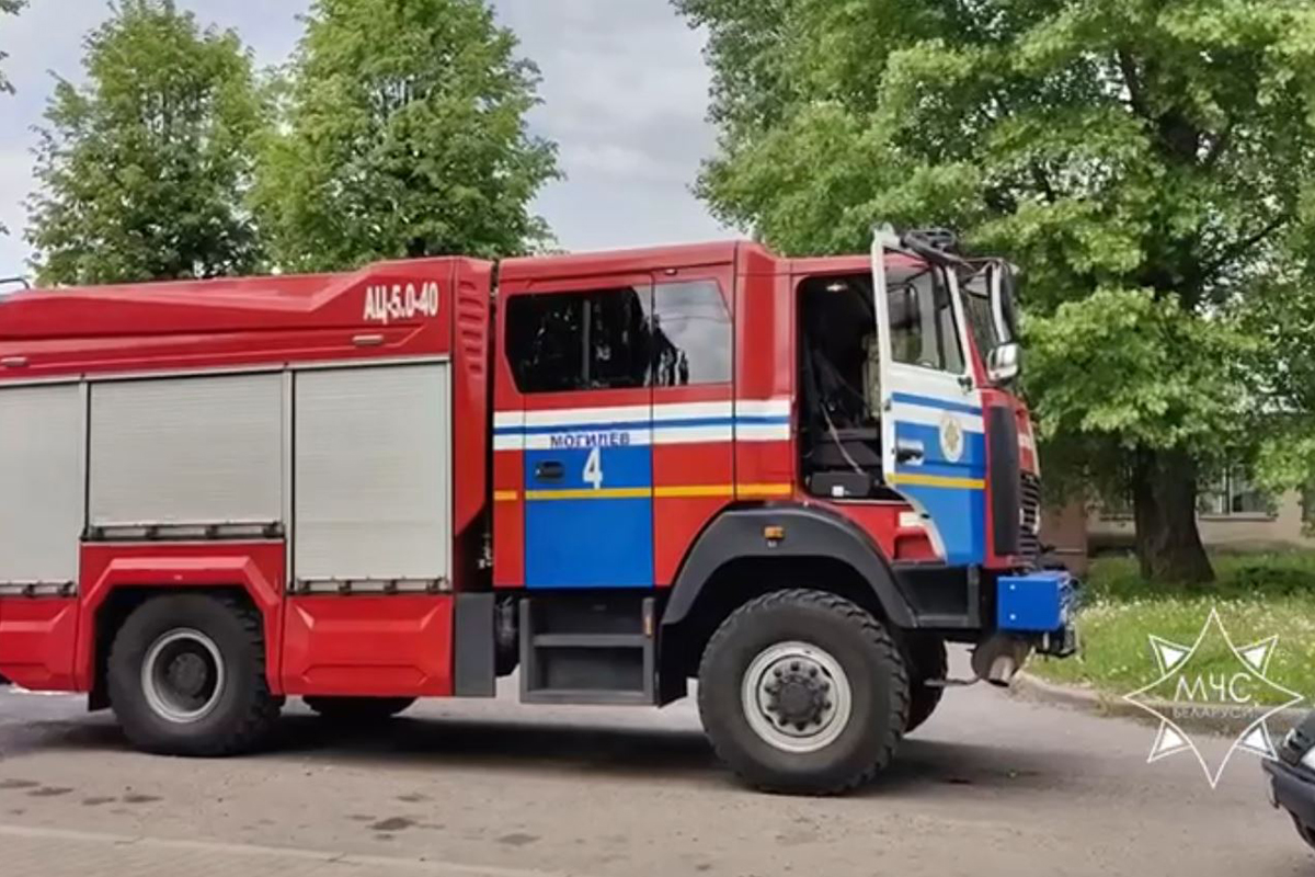 Десять человек эвакуированы при пожаре в общежитии в Могилеве