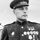 19 сентября 1944 года советскому воздушному асу Александру Покрышкину вручили третью Звезду Героя Советского Союза