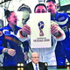 Официальную эмблему чемпионата мира по футболу–2018 в программе «Вечерний Ургант» презентовали космонавты