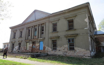 Дворец Радзивиллов в Барановичском районе опять не нашел хозяина