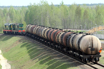 Беларусь приостановила поставки светлых нефтепродуктов в Украину, Польшу и страны Балтии