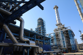 ОАО "Нафтан" все еще работает на сниженной загрузке из-за нехватки чистой нефти