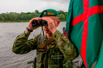 60 километров границы по Днепру: как охраняют государственные рубежи погранкатера заставы «Лоев»