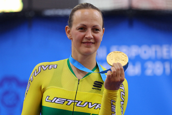Знаменитая литовская гонщица Симона Крупецкайте завоевала на II Европейских играх две медали и хочет еще