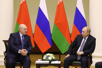 Лукашенко предлагает решить все проблемные вопросы в отношениях с Россией к 20-летию союзного договора