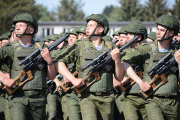 Лукашенко подписал закон по вопросам службы в армии