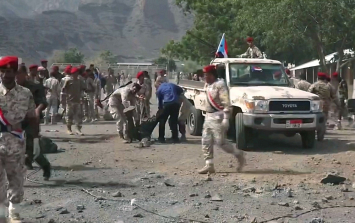 В Йемене 49 человек погибли при обстреле военного парада 