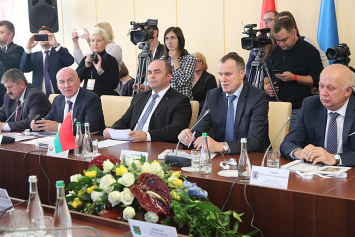 Ляшенко: Беларусь заинтересована в развитии кооперационных связей с Украиной в промышленности и сельском хозяйстве