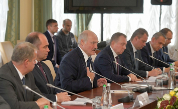 Лукашенко уверен в успешном мирном урегулировании конфликта в Донбассе