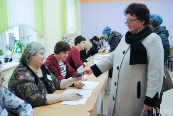Активность избирателей в Городке к середине дня увеличилась