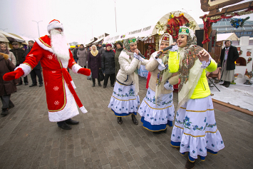 В Гомеле проходят ярмарки выходного дня по продаже товаров к Новому году и Рождеству 