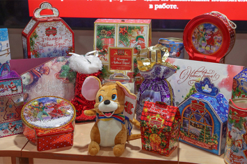 К Новому году в Минске выпустили уже 1 000 000 сладких подарков