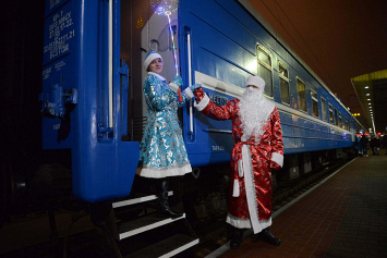  330 пассажиров в поезде: какие сюрпризы дарит путешественникам Новогодний экспресс 