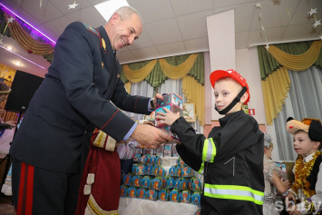 Министр внутренних дел посетил Радошковичскую школу-интернат