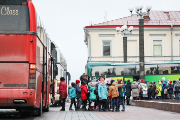 Накануне новогодних праздников Транспортная инспекция проверяет автобусы, которые перевозят детей