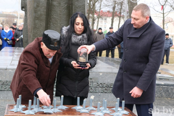 В Рогачеве собрали землю с захоронений для проекта «Во славу общей Победы!»