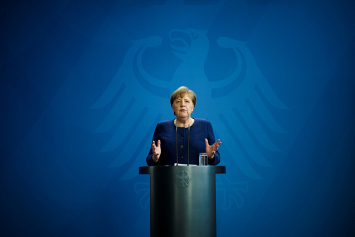 Меркель назвала пандемию коронавируса серьезнейшим испытанием для Евросоюза с момента основания