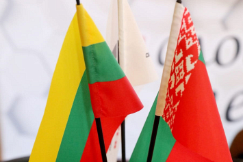 Министры иностранных дел Беларуси и Литвы обменялись мнениями о борьбе с COVID-19