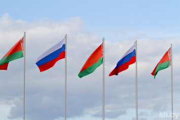 Парламентское собрание Союза Беларуси и России провело видеоконференцию “Эстафета памяти”