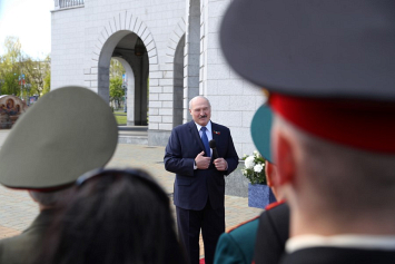 Лукашенко о проведении парада: мы не можем иначе