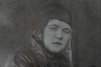 Татьяна Шутько добровольцем попросилась на фронт, и была направлена в белорусский партизанский отряд