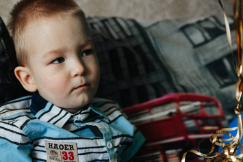 Влад Касперович может стать первым ребенком с СМА, который получит лечение «Спинразой» в Беларуси: срочно нужна помощь 