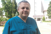 Заведующий отделением анестезиологии и реанимации Воложинской ЦРБ Дмитрий Старикевич: «Смотрю не в глаза пациенту, а на его состояние»