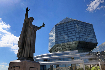 Национальная библиотека Беларуси: как создавался «алмаз знаний»