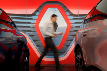 Продажи Renault в первом полугодии стали худшими с 2009 года