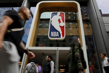НБА возобновляет регулярный сезон после паузы