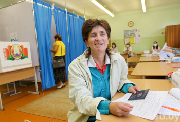 Безразличных нет: как проходит досрочное голосование в Витебске