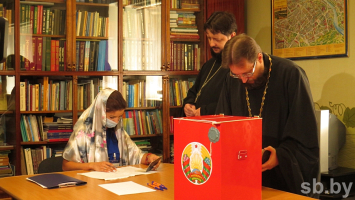 Голосовали по совести: насельницы и священнослужители монастыря в Гродно приняли участие в выборах