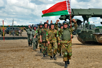 Военизированная эстафета на базе 120-й бригады в Уручье - стрим 
