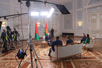 Лукашенко прокомментировал происшествие на границе с Марией Колесниковой